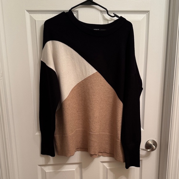 INC International Concepts Sweaters - INC Colorblock Oversized Sweater in Black, White, and Tan Size M